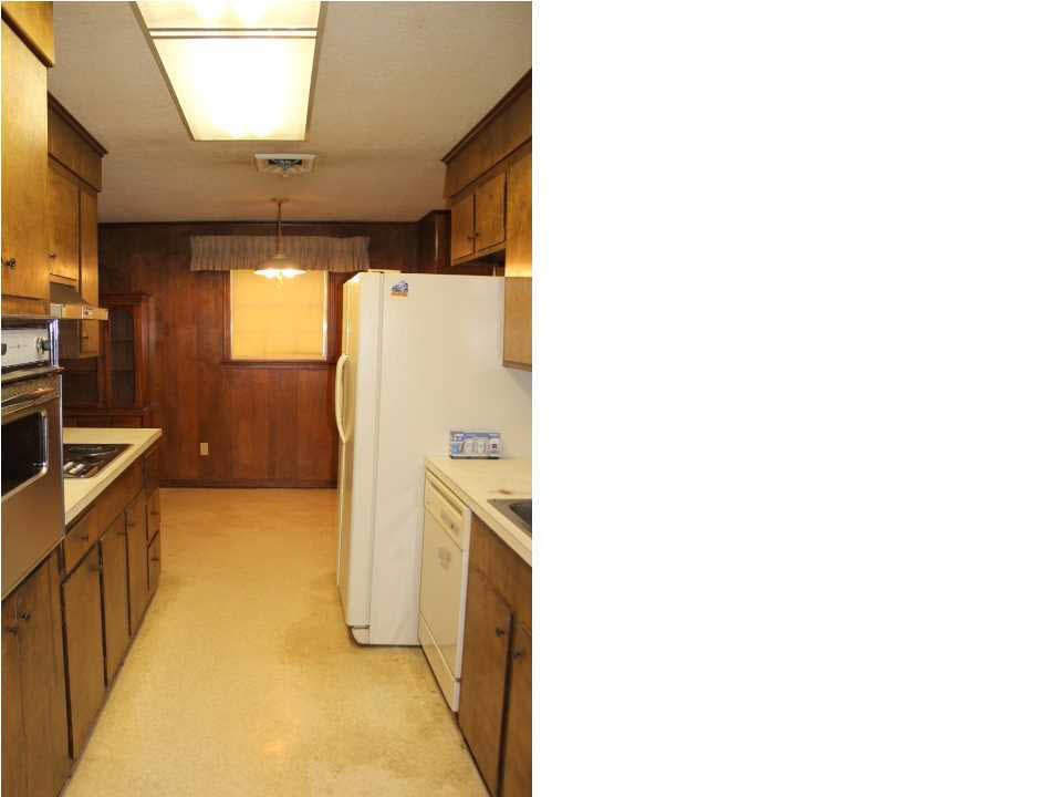 828 Briarfield Road Jackson, MS 39211 - Photo 15 of 48 Kitchen