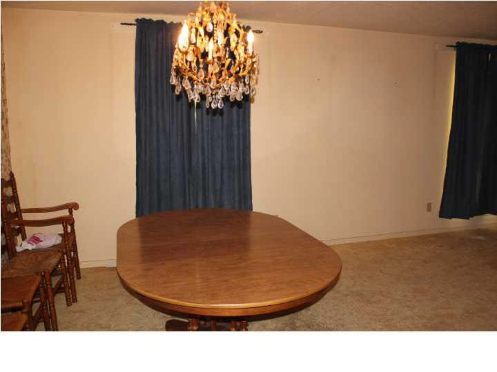 828 Briarfield Road Jackson, MS 39211 - Photo 19 of 48 Formal Living-Dining