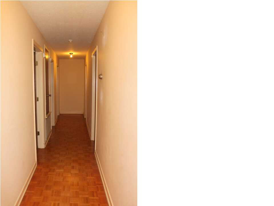 828 Briarfield Road Jackson, MS 39211 - Photo 24 of 48 Hallway