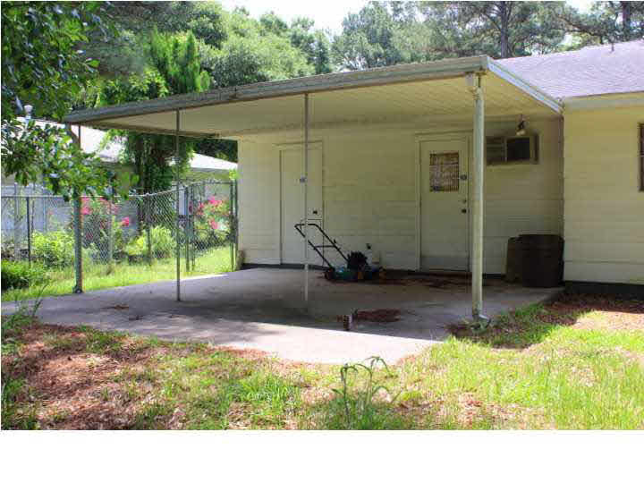 828 Briarfield Road Jackson, MS 39211 - Photo 43 of 48 Covered Patio