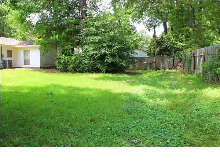 828 Briarfield Road Jackson, MS 39211 - Photo 45 of 48 Back View
