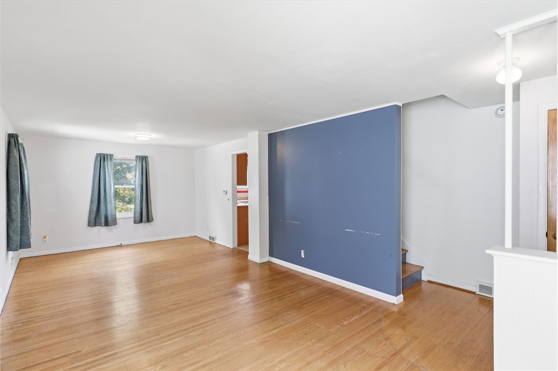 193 Rogene Street Greece, NY 14616 - Photo 5 of 28