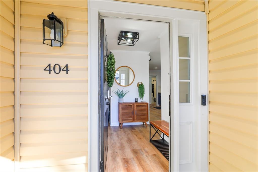 404 Countryside Place Smyrna, GA 30080 - Photo 29 of 36 a view of living room