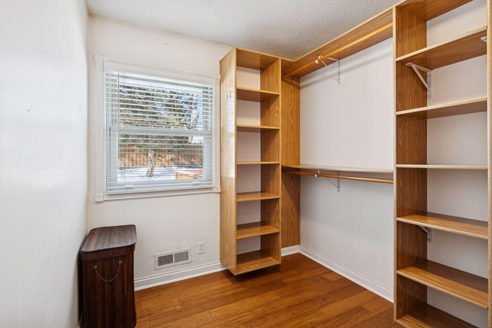 8330 Beard Road Bloomington, MN 55431 - Photo 16 of 41