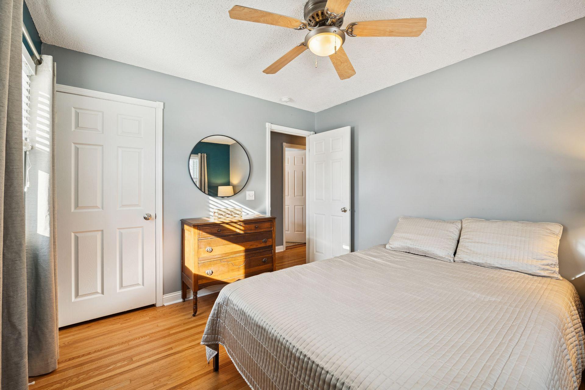 8330 Beard Road Bloomington, MN 55431 - Photo 19 of 41