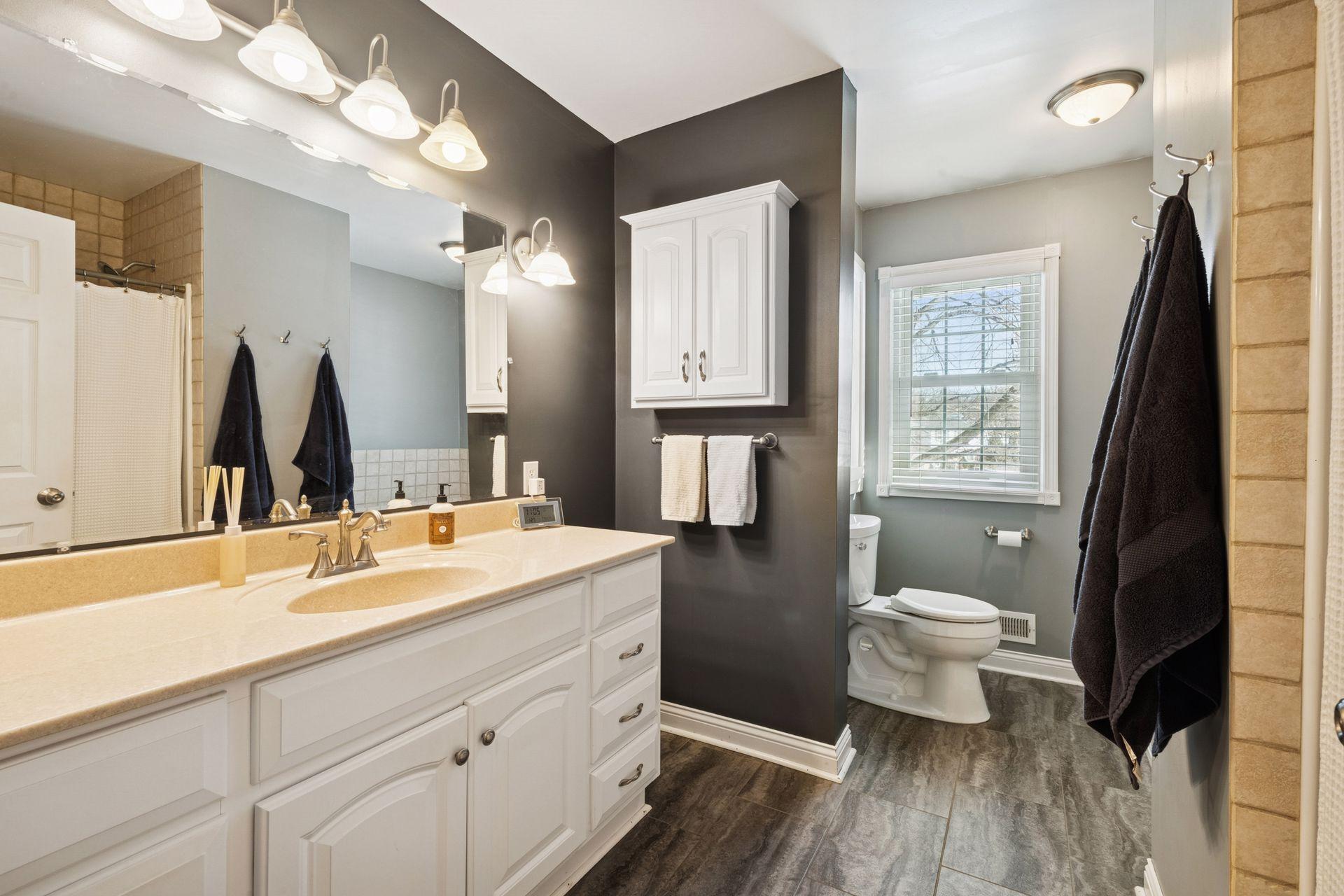 8330 Beard Road Bloomington, MN 55431 - Photo 20 of 41