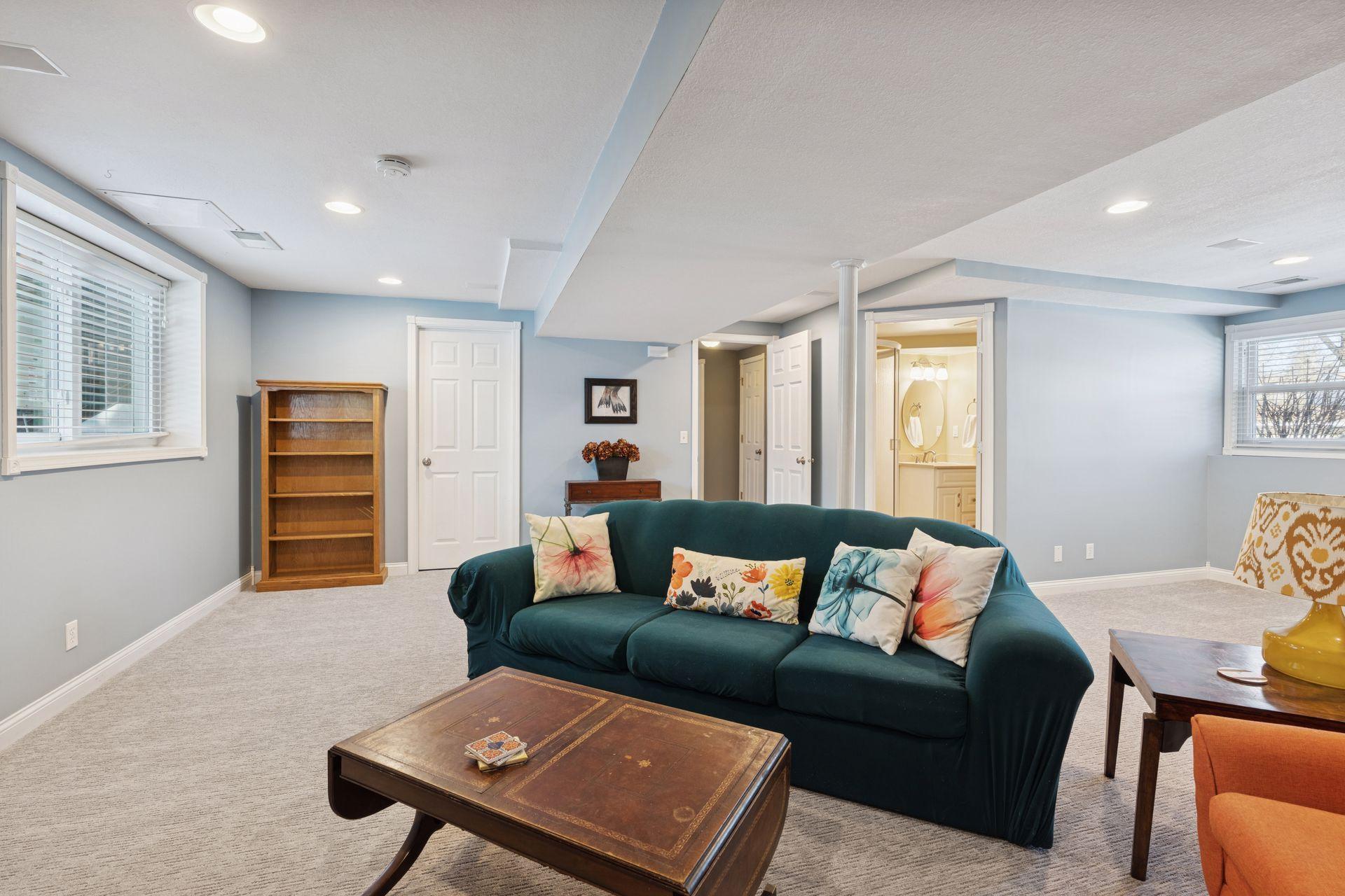 8330 Beard Road Bloomington, MN 55431 - Photo 23 of 41