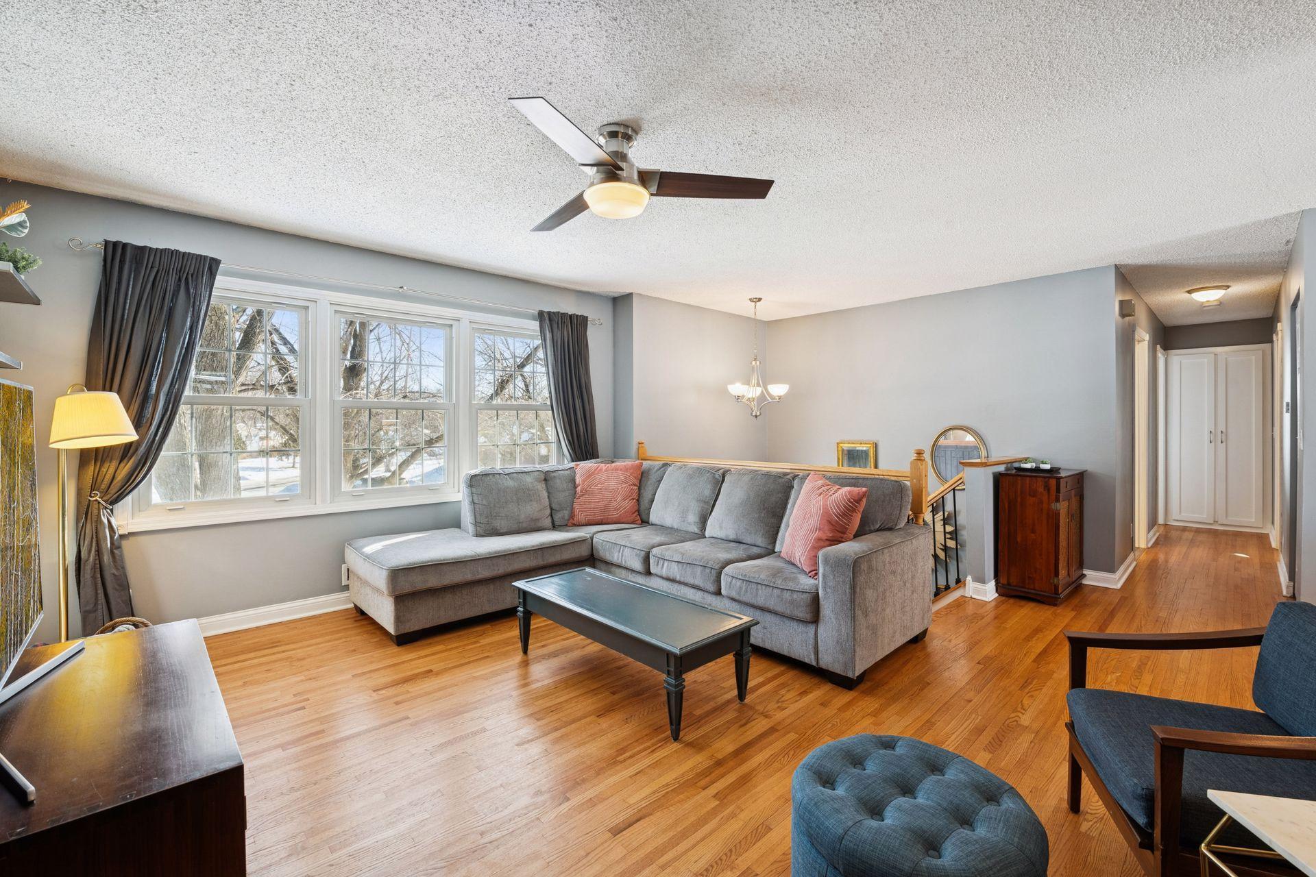 8330 Beard Road Bloomington, MN 55431 - Photo 4 of 41