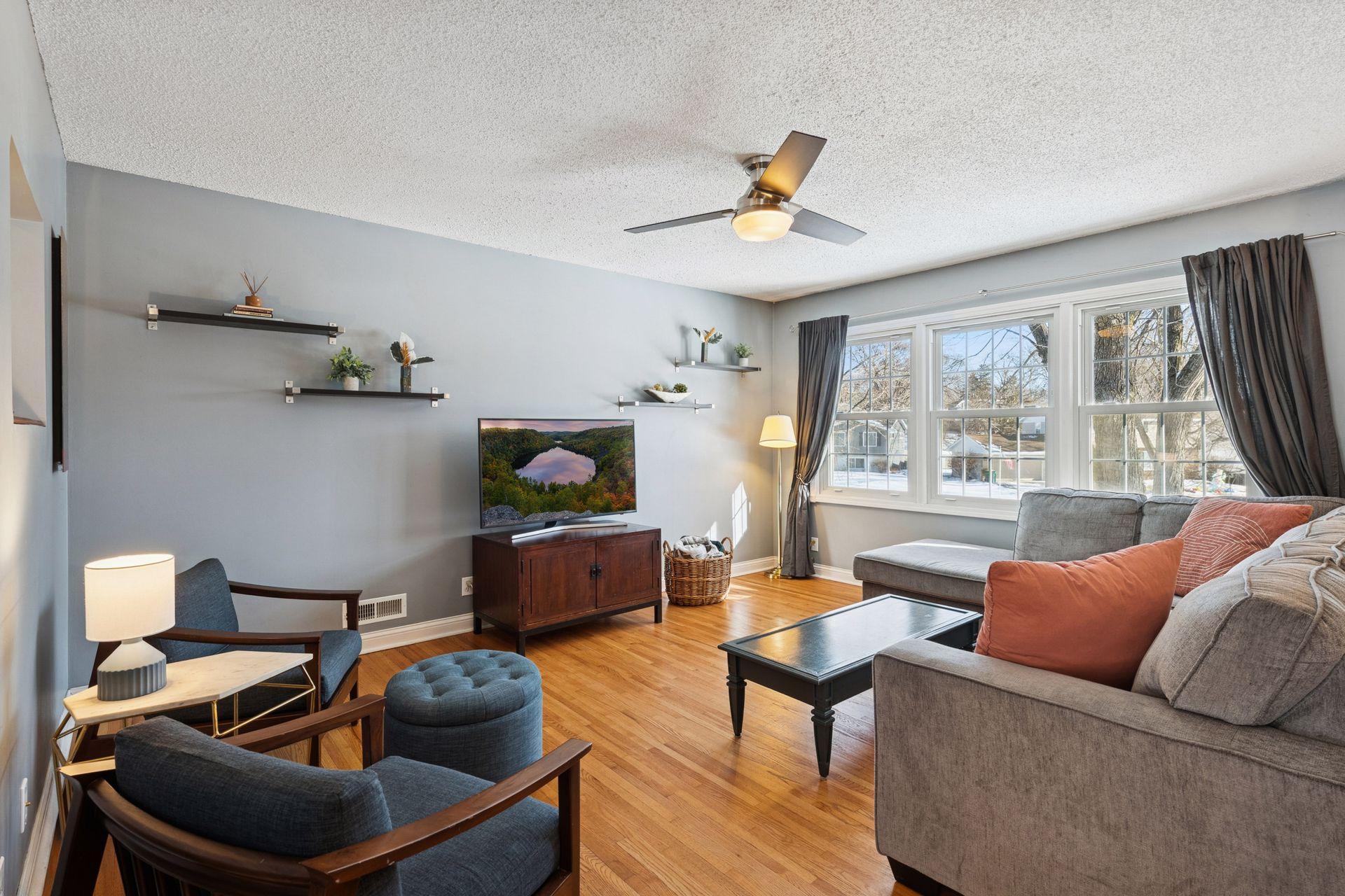 8330 Beard Road Bloomington, MN 55431 - Photo 5 of 41