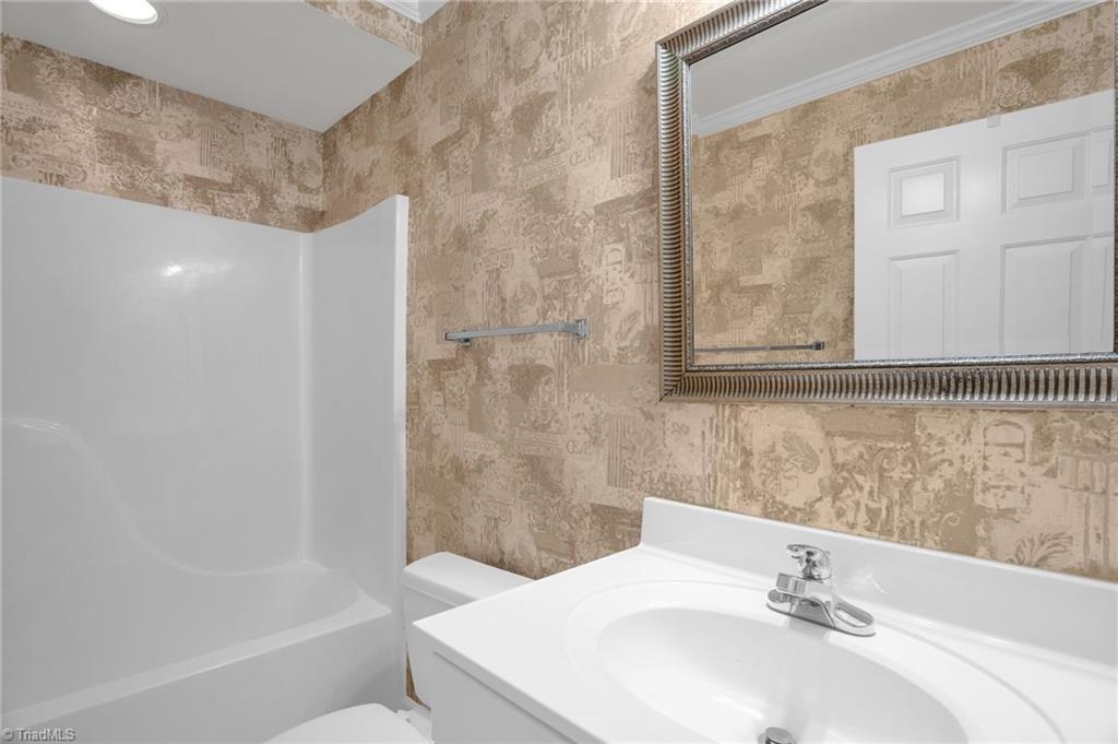 505 Alamance Road, Unit 108 Burlington, NC 27215 - Photo 26 of 30 Gallery Image 26