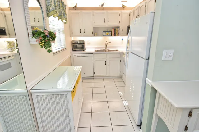 $137,750 | 1225 Northwest 21st Street, Unit 203, Stuart, FL 34994