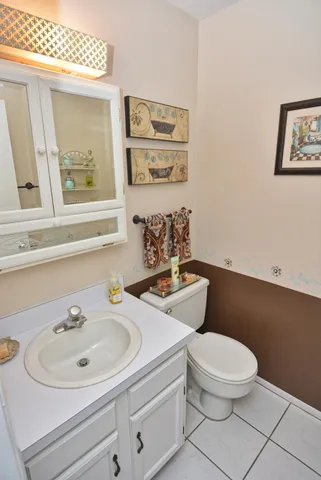 $137,750 | 1225 Northwest 21st Street, Unit 203, Stuart, FL 34994