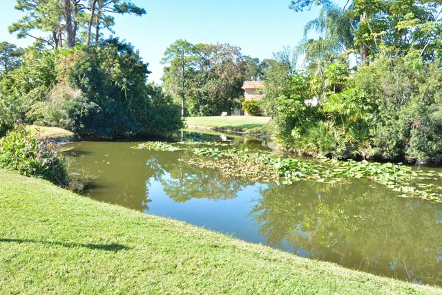 $137,750 | 1225 Northwest 21st Street, Unit 203, Stuart, FL 34994