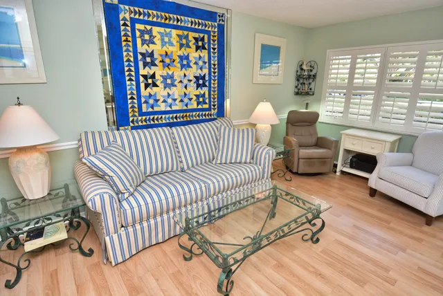 $137,750 | 1225 Northwest 21st Street, Unit 203, Stuart, FL 34994