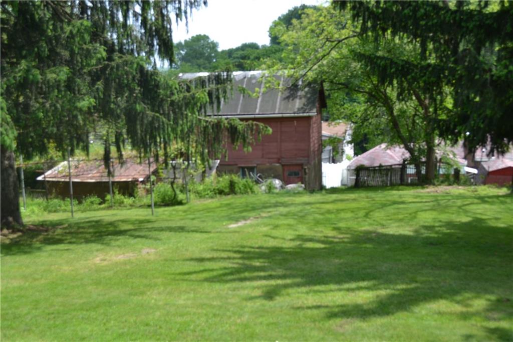 363 Spring Street Yukon, PA 15698 - Photo 4 of 10 Gallery Image 4