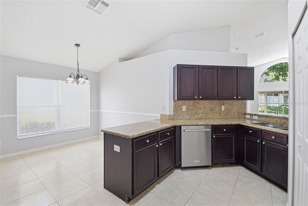 1708 Powder Ridge Drive Valrico, FL 33594 - Photo 15 of 52