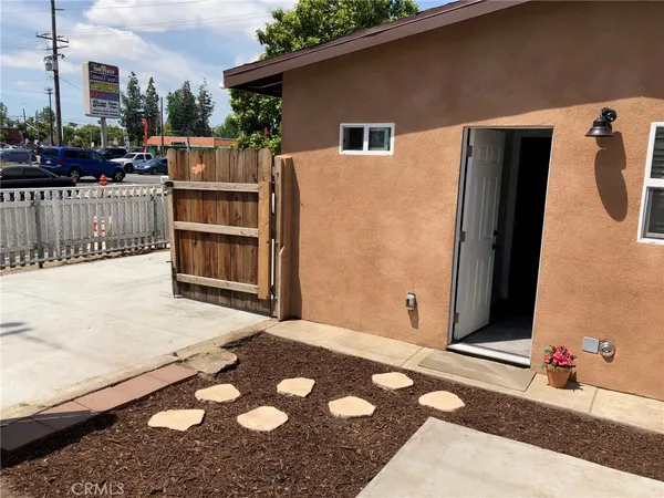 $1,900 | 7239 Sterling Avenue, San Bernardino, CA 92404