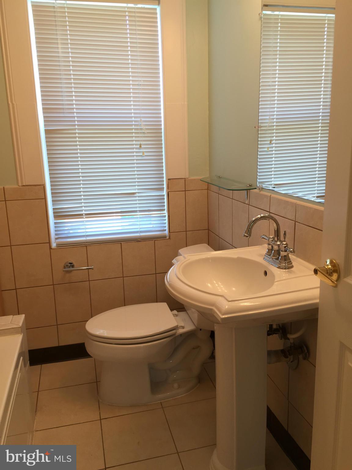 632 Ritchie Avenue Silver Spring, MD 20910 - Photo 14 of 23 Bath