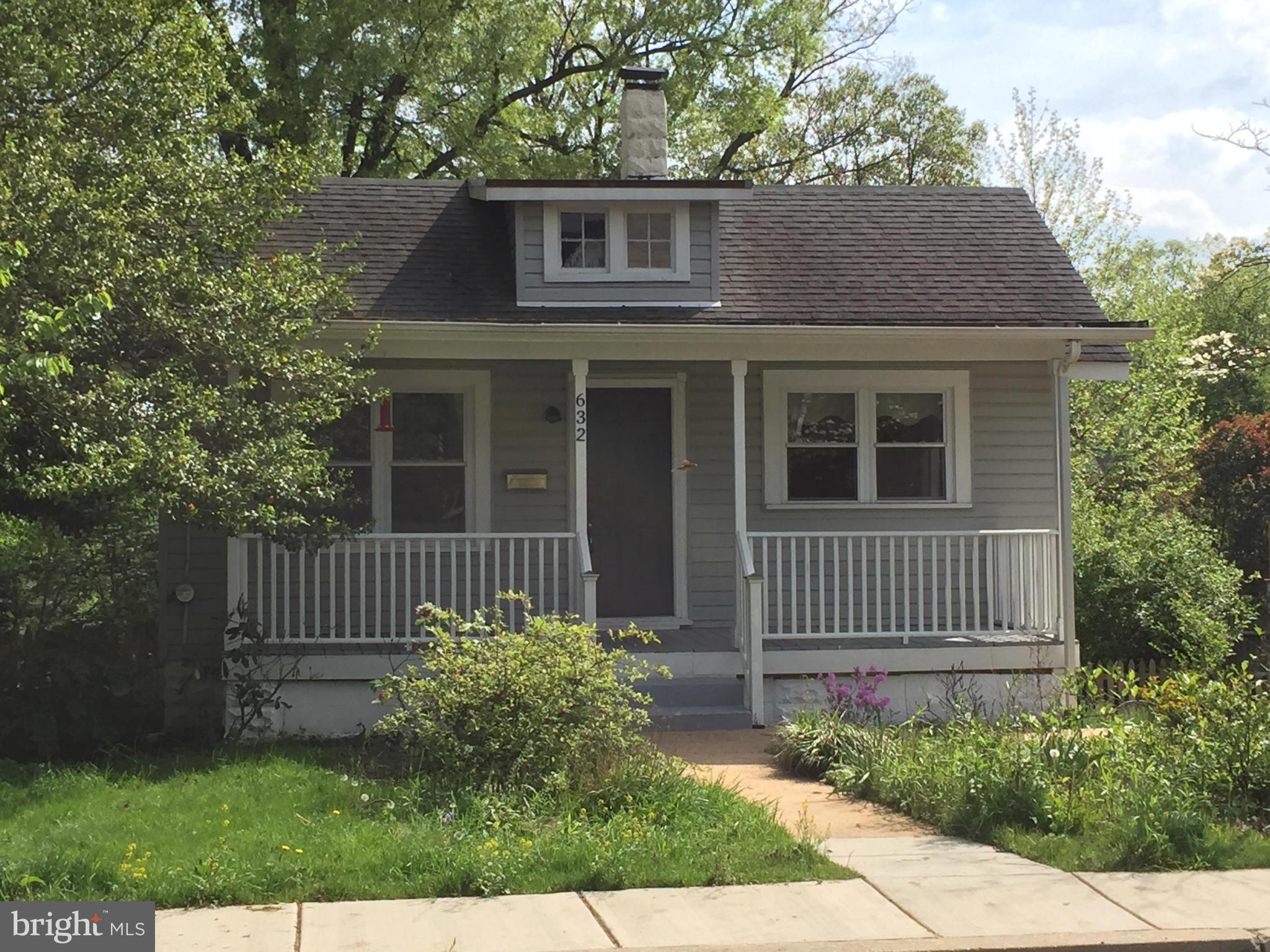 632 Ritchie Avenue Silver Spring, MD 20910 - Photo 23 of 23 Exterior (Front)