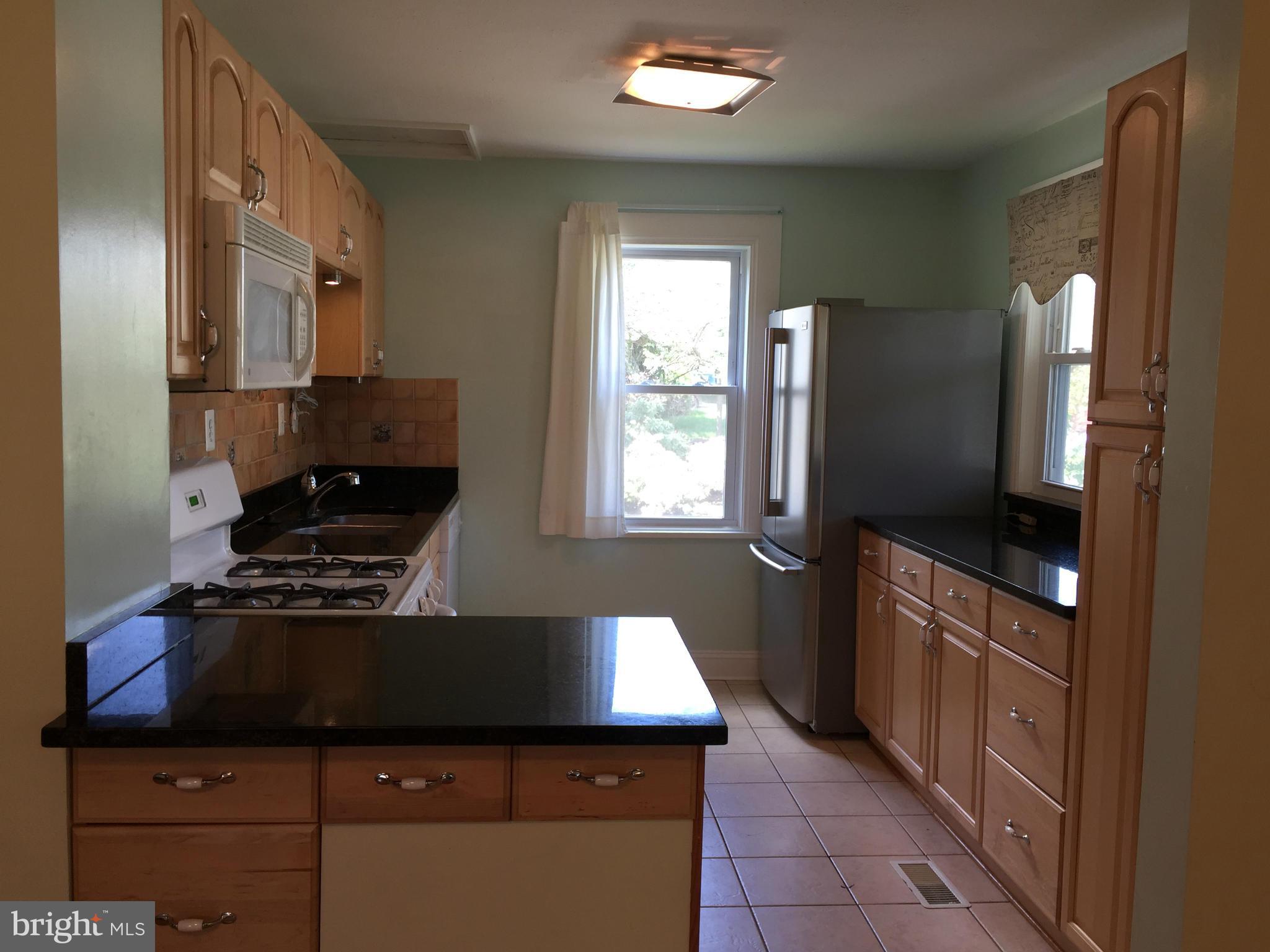 632 Ritchie Avenue Silver Spring, MD 20910 - Photo 5 of 23 Kitchen