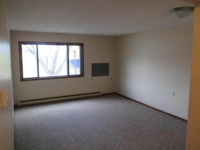 $705 | 701 North 7th Street, Unit 107, Olivia, MN 56277