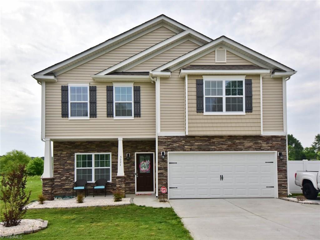 3227 Grandview Club Road Pfafftown, NC 27040 - Photo 1 of 22 Gallery Image 1