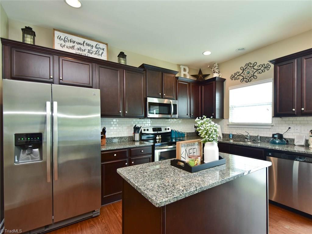 3227 Grandview Club Road Pfafftown, NC 27040 - Photo 10 of 22 Gallery Image 10