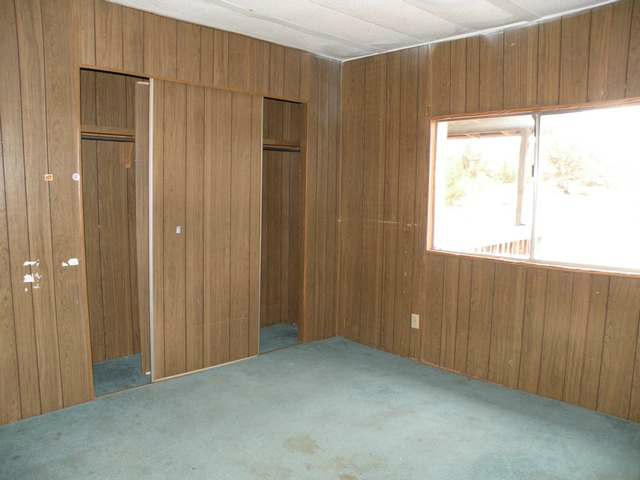 4674 Damron Valley Road Snowflake, AZ 85937 - Photo 17 of 19 a view of an empty room with a window