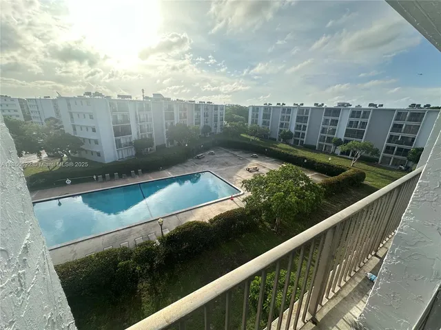 $1,875 | 8610 Sherman Circle North, Unit 503, Miramar, FL 33025