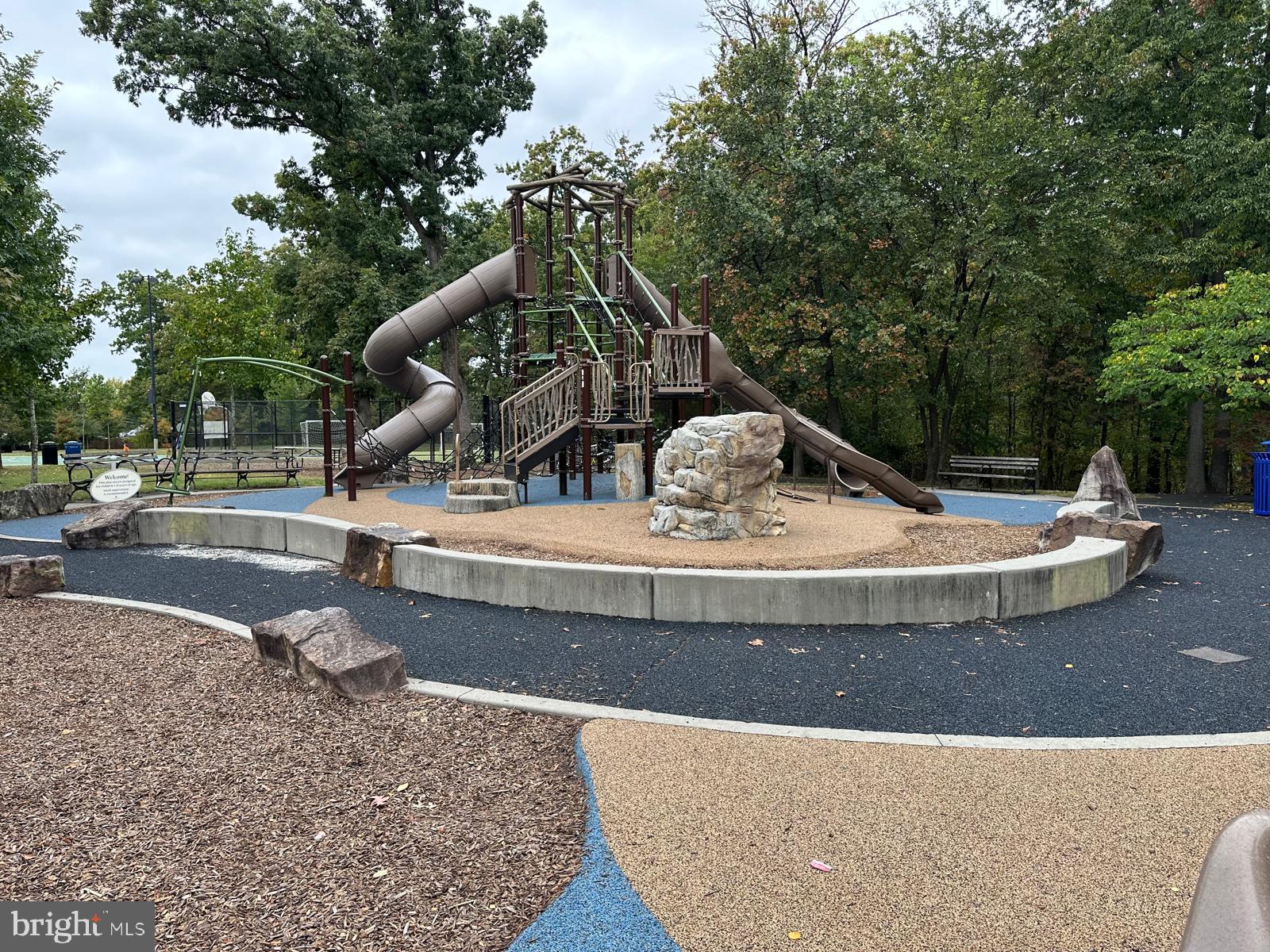 5051 7th Road South, Unit 201 Arlington, VA 22204 - Photo 30 of 34