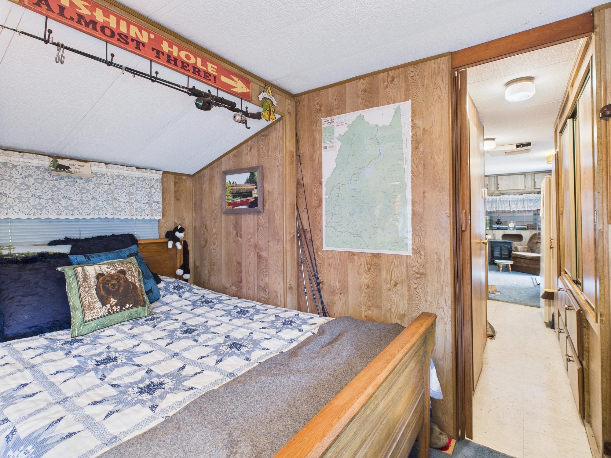 1459 Main Street Pittsburg, NH 03592 - Photo 11 of 21