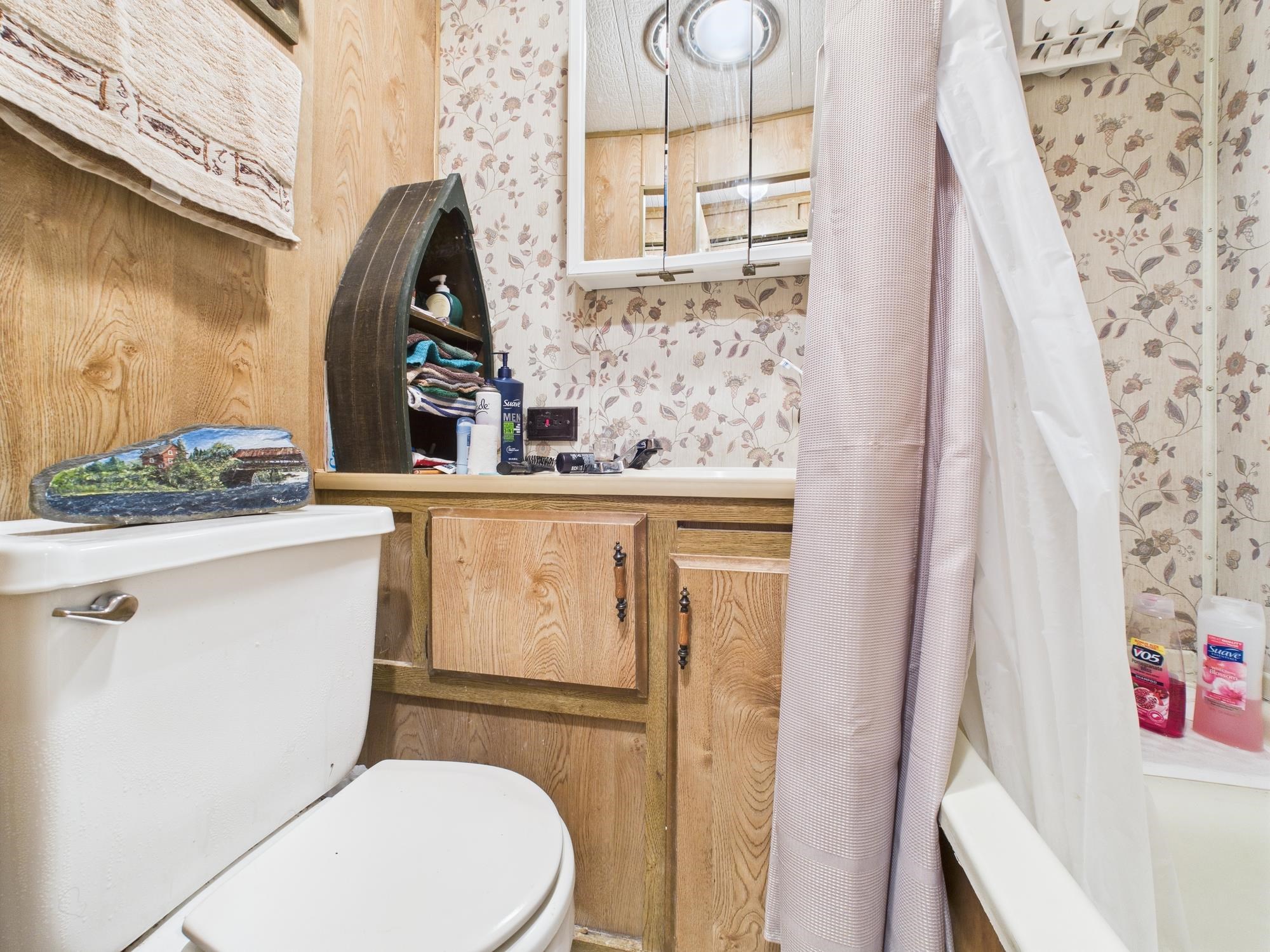 1459 Main Street Pittsburg, NH 03592 - Photo 13 of 21