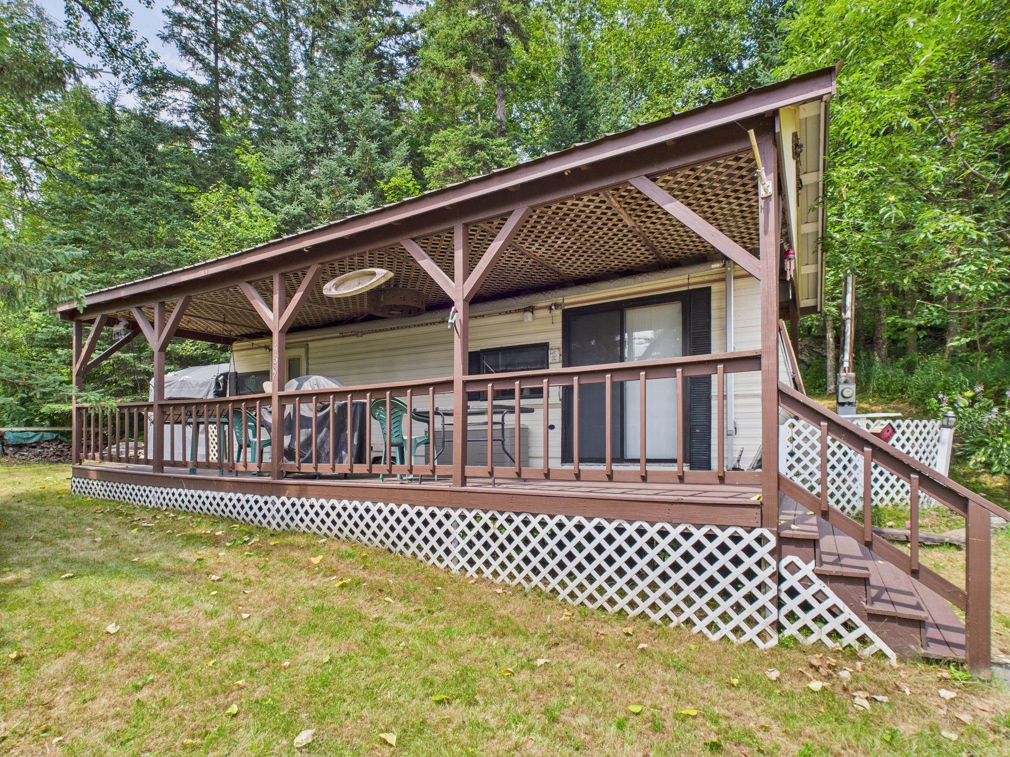 1459 Main Street Pittsburg, NH 03592 - Photo 17 of 21