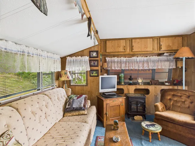 $124,500 | 1459 Main Street, Pittsburg, NH 03592