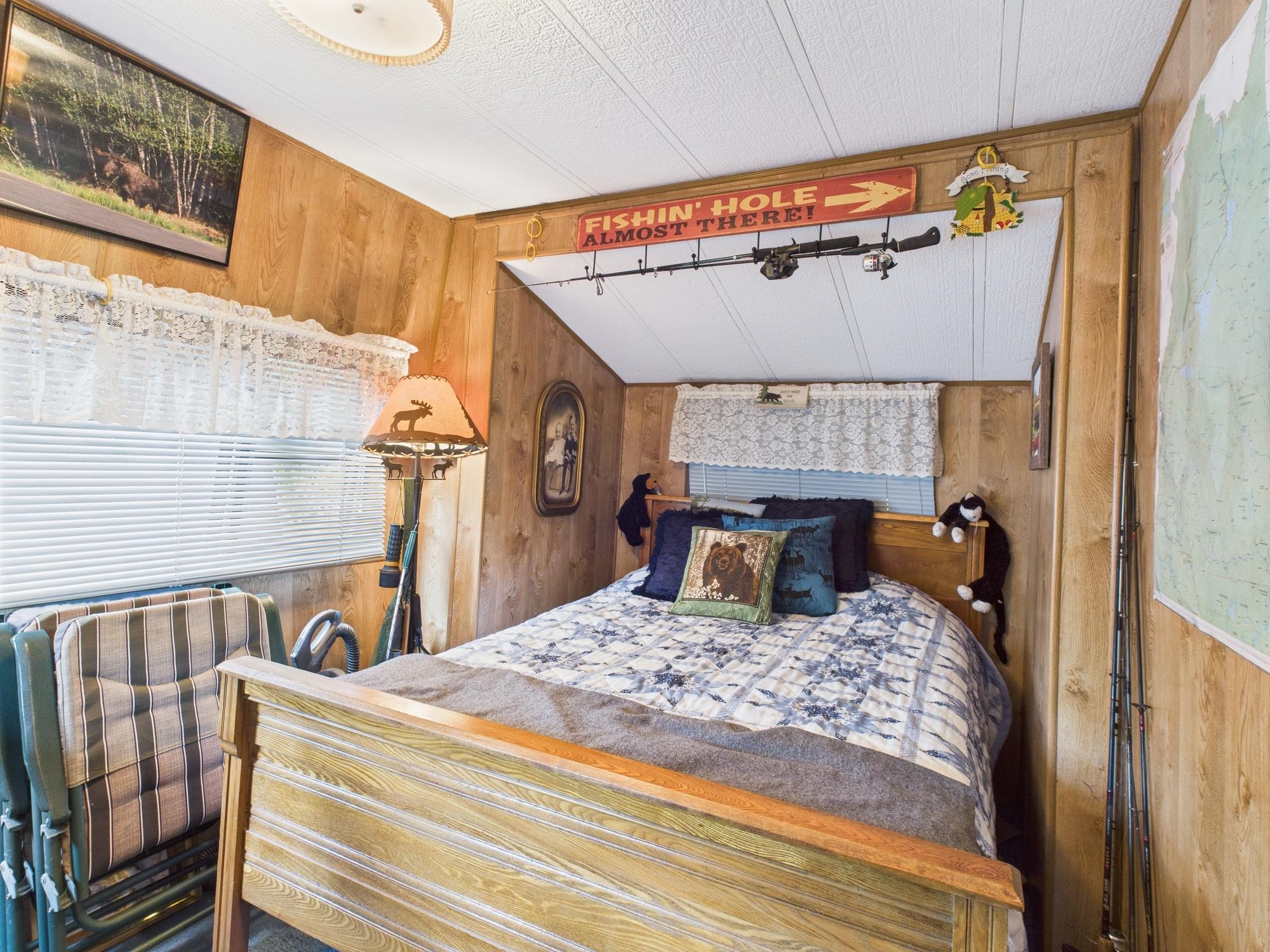 1459 Main Street Pittsburg, NH 03592 - Photo 9 of 21