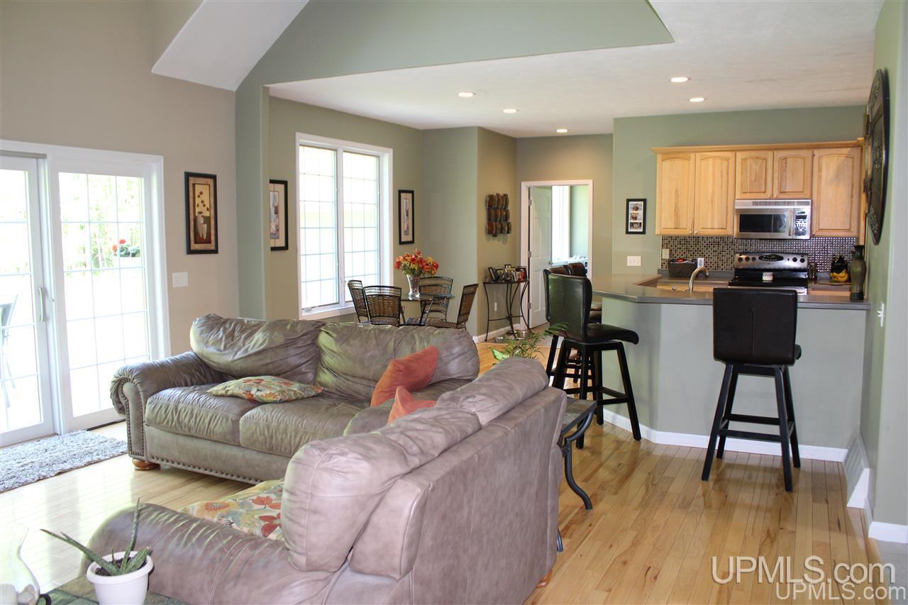 8214 W Pine Ridge Road Manistique, MI 49854 - Photo 13 of 44