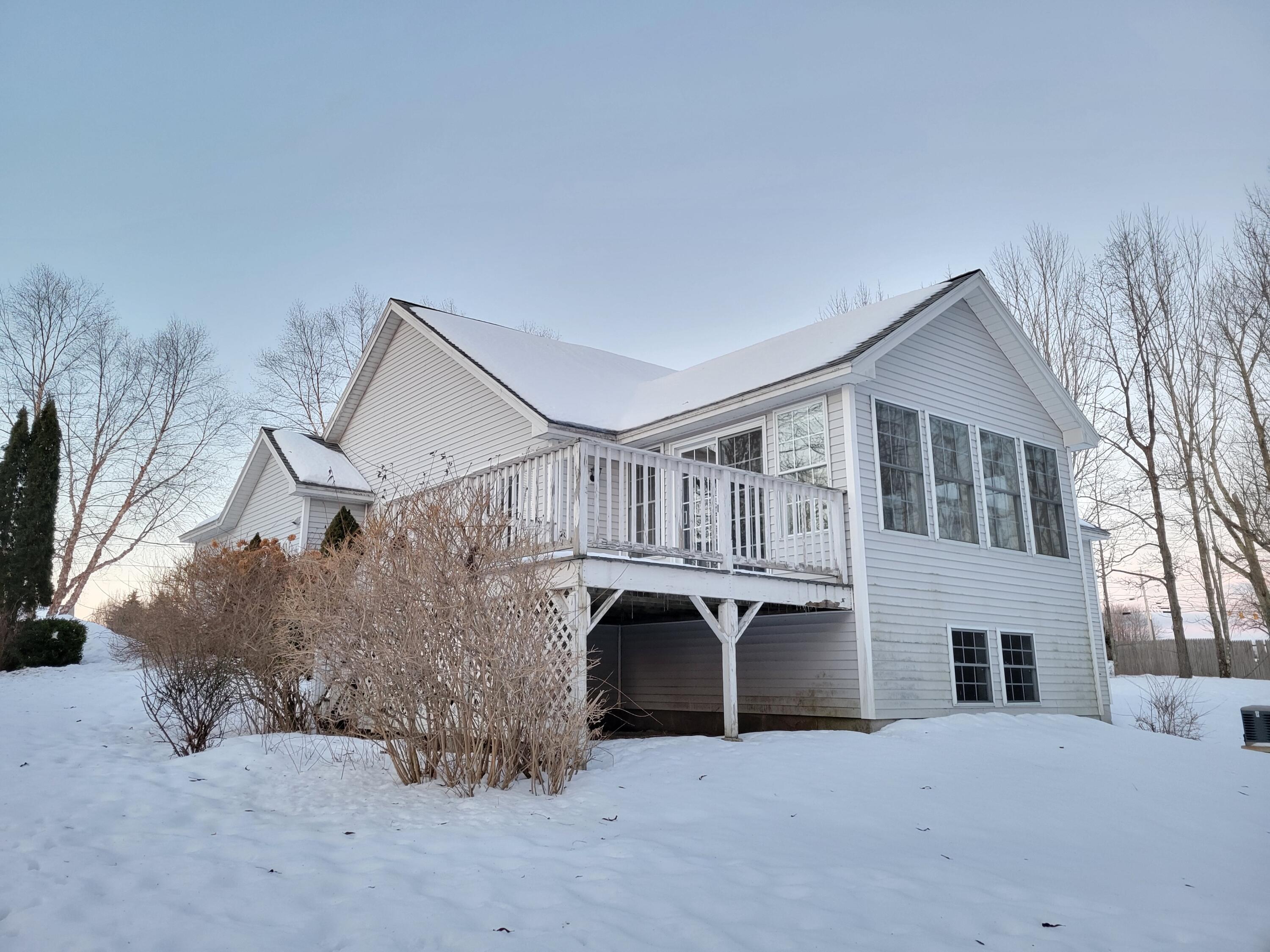 327 Hanson Ridge Road Springvale, ME 04083 - Photo 7 of 23 20220118_071233