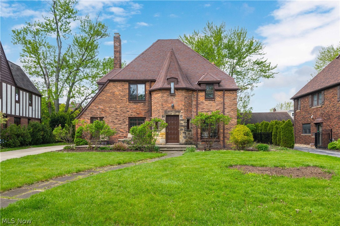 3356 Daleford Road Shaker Heights, OH 44120 - Photo 1 of 27