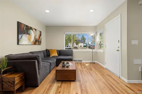 $400,000 | 1157 Kingston Street, Aurora, CO 80010