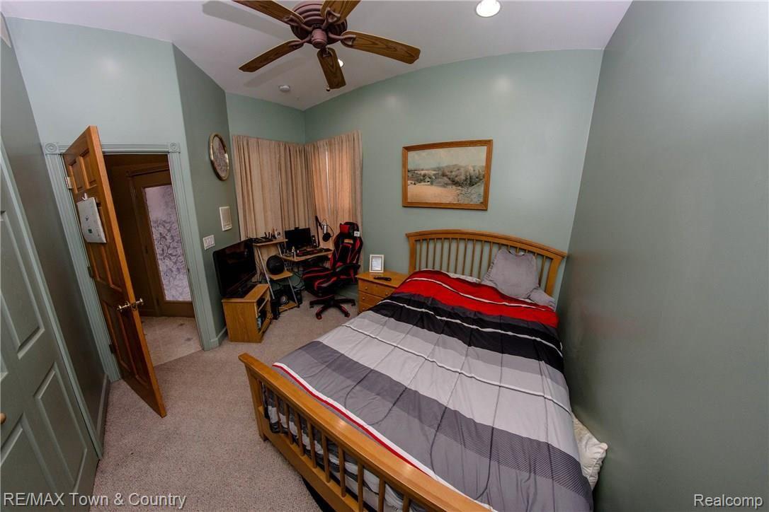 8041 West Frances Road Flushing, MI 48433 - Photo 37 of 72 34.jpg
