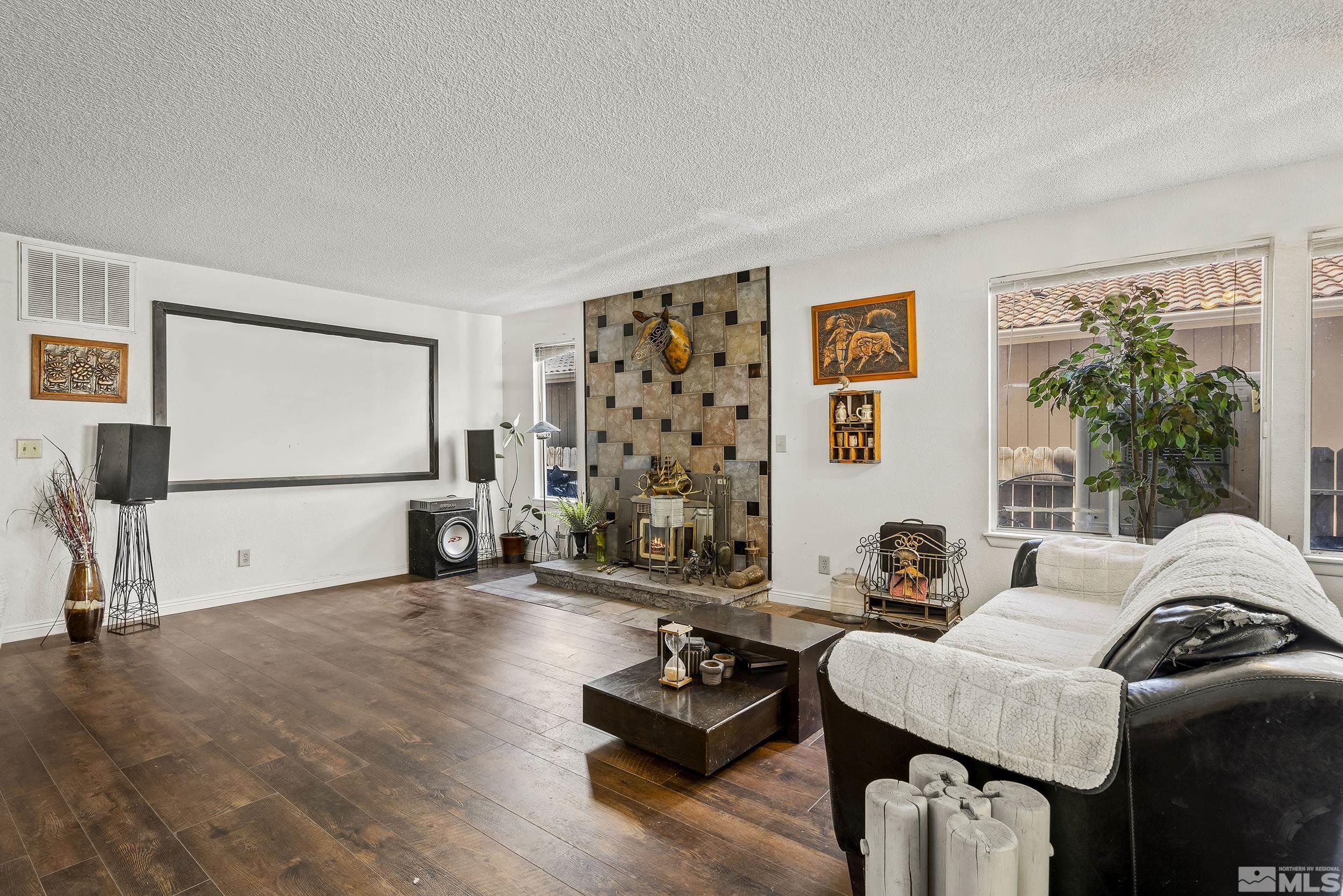 6945 Peppermint Drive Reno, NV 89506 - Photo 5 of 15 Photo 5