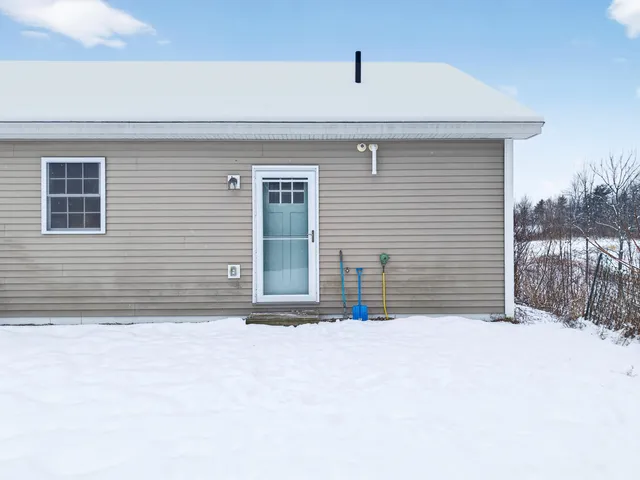 $349,800 | 11 Cruz Drive, Sabattus, ME 04280
