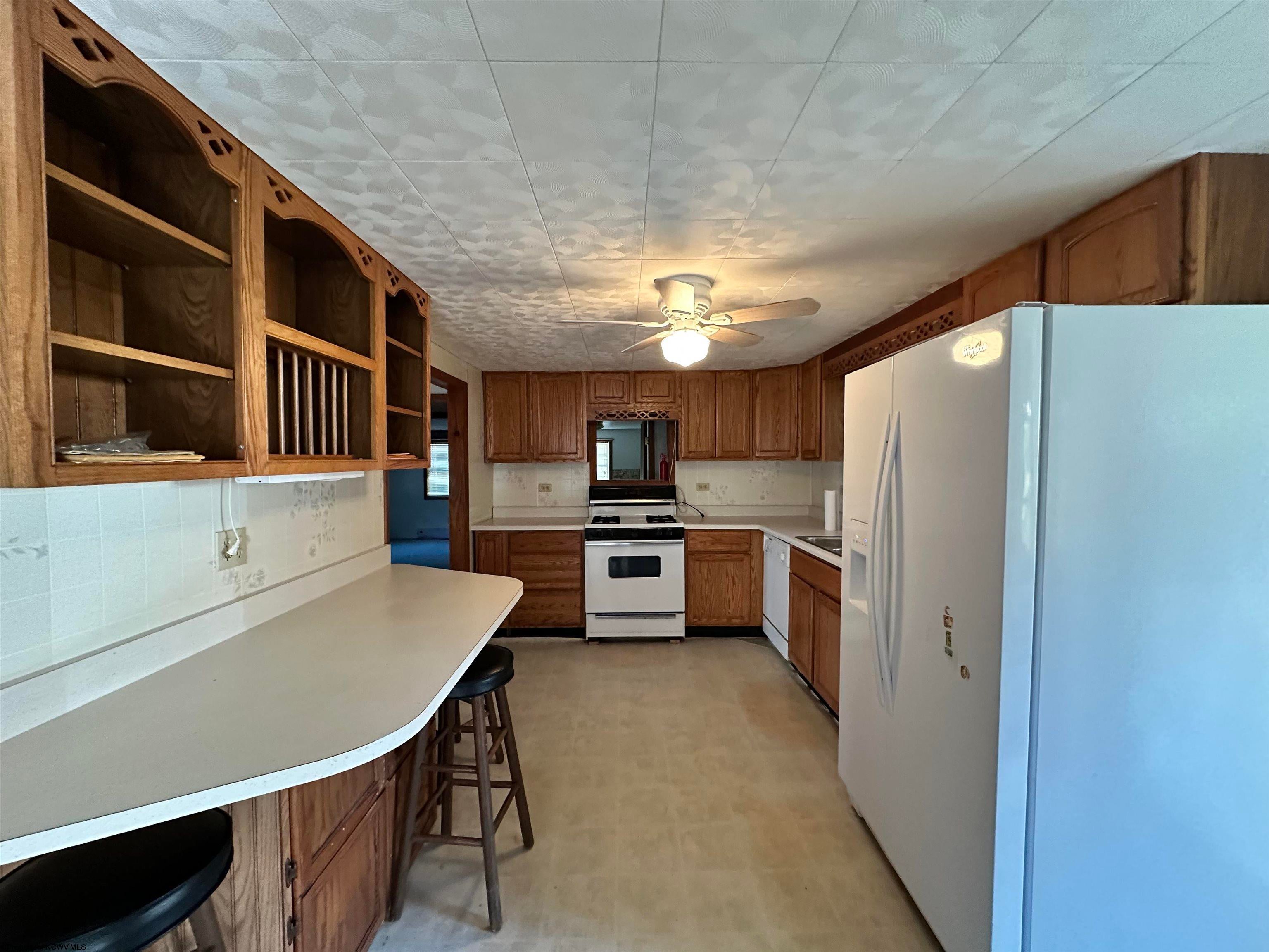 394 Powell Road Fairmont, WV 26554 - Photo 7 of 21 Gallery Image 7