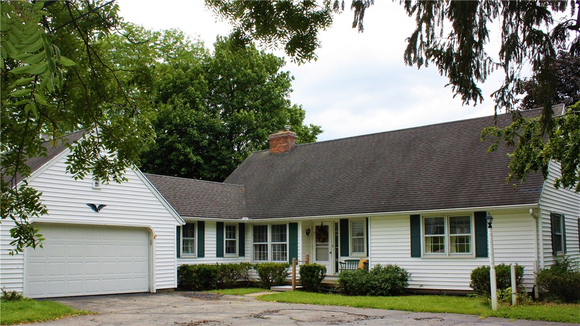 220 Pinnacle Road Henrietta, NY 14534 - Photo 1 of 1 Front Yard View