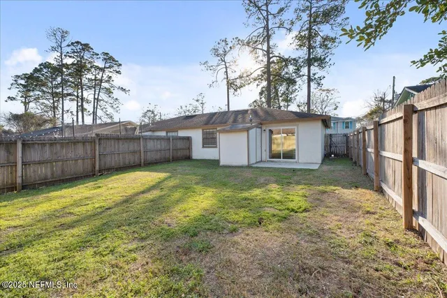 $1,850 | 1335 Violet Street, Atlantic Beach, FL 32233