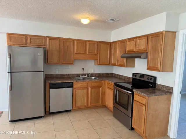 $1,850 | 1335 Violet Street, Atlantic Beach, FL 32233