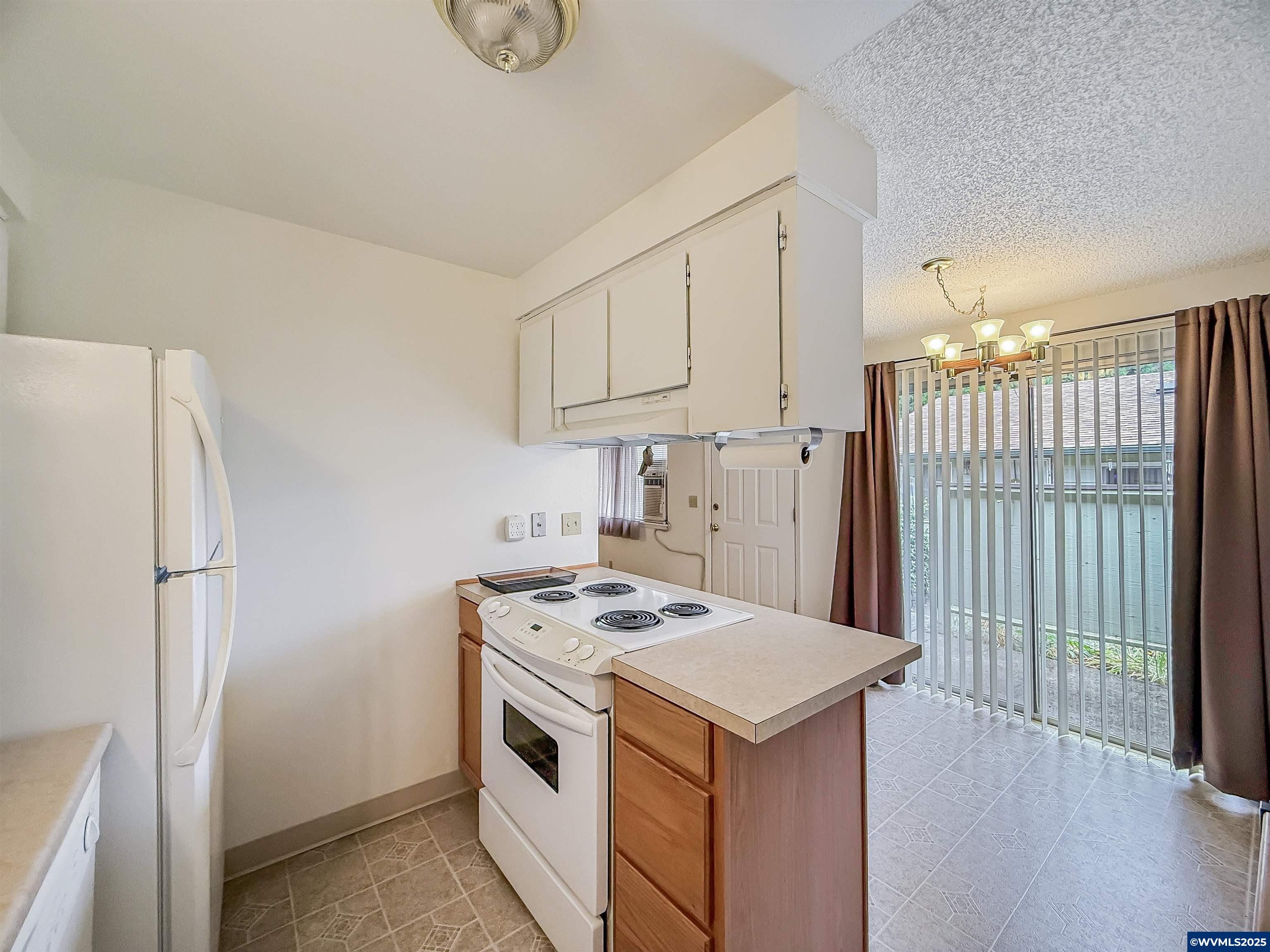 775 Boone Road Southeast Salem, OR 97302 - Photo 6 of 26 Gallery Image 6
