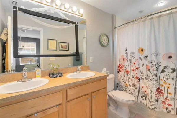 $2,100 | 5800 Lake Pointe Village Circle, Unit 601, Orlando, FL 32822