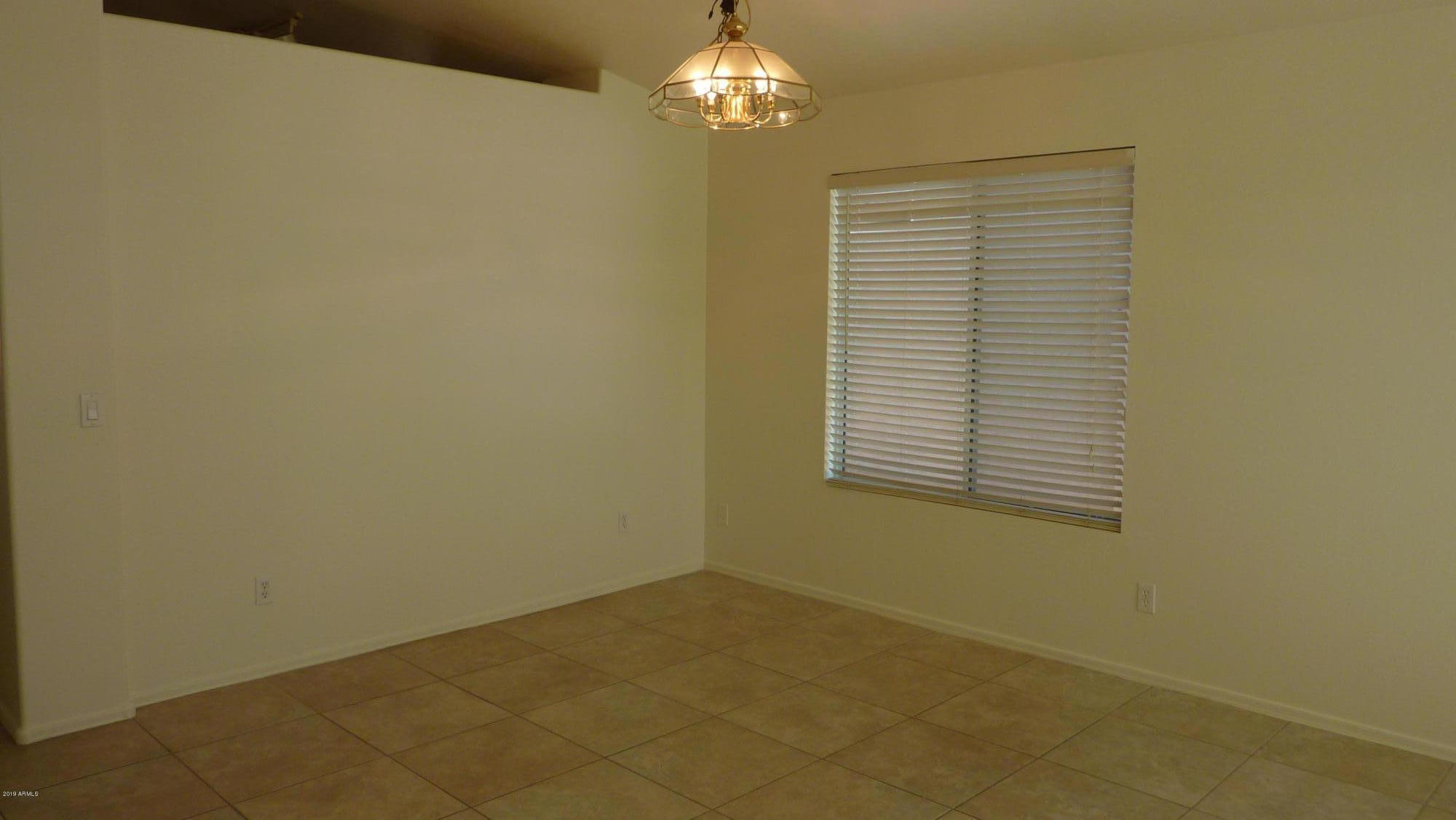 2116 East Danbury Road Phoenix, AZ 85022 - Photo 11 of 19 image
