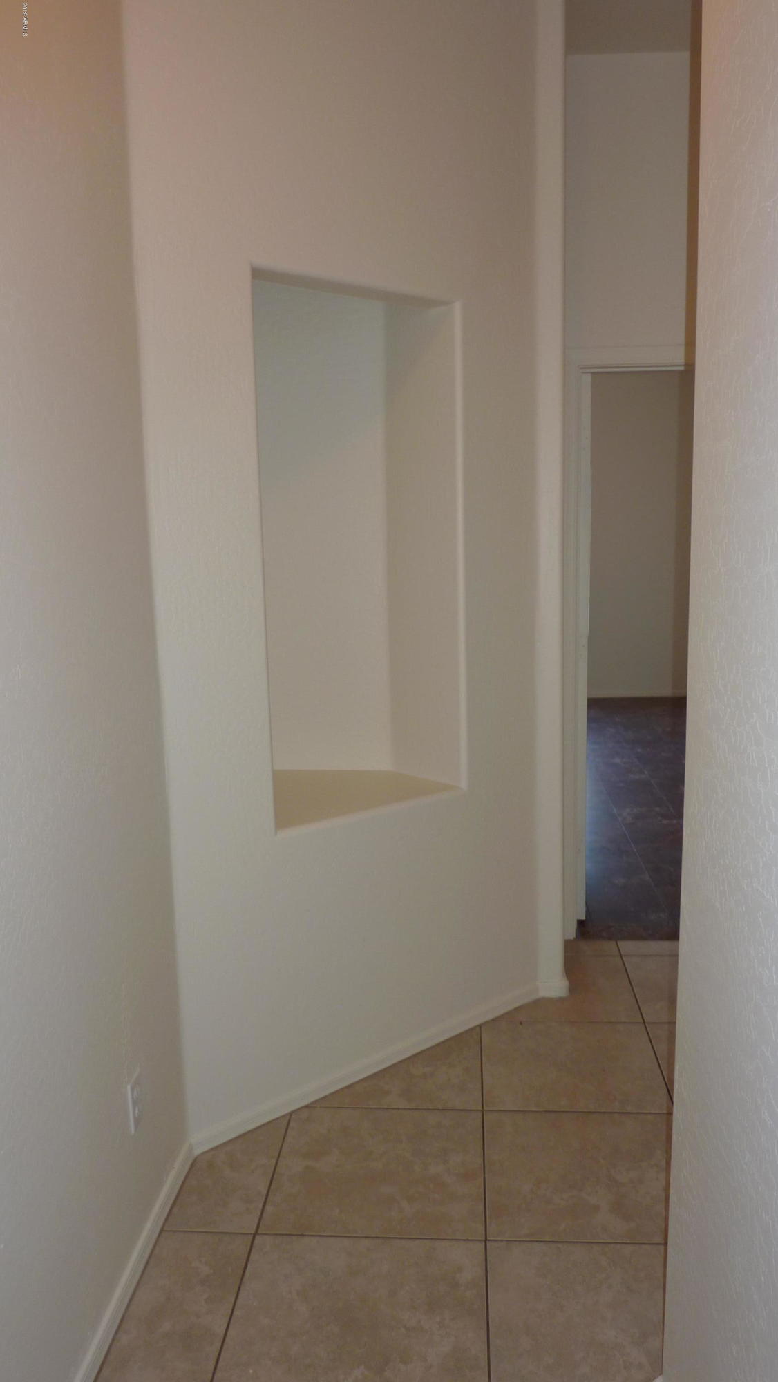 2116 East Danbury Road Phoenix, AZ 85022 - Photo 14 of 19 image